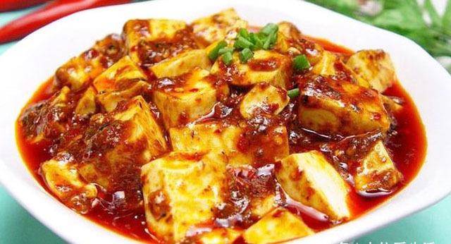 家常炒豆腐，简单易学的美味佳肴，营养又健康