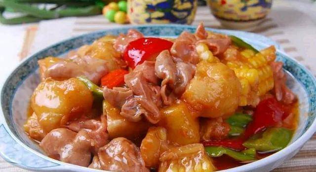 豆腐土豆肥肠煲汤，温暖心灵的鲜美佳肴