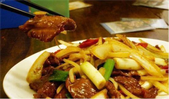 葱丝牛肉，一道鲜美可口的家常美食制作指南