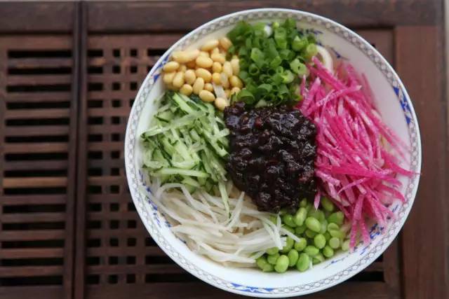 陕西活络面，一碗传承千年的面食佳肴，温暖你的味蕾