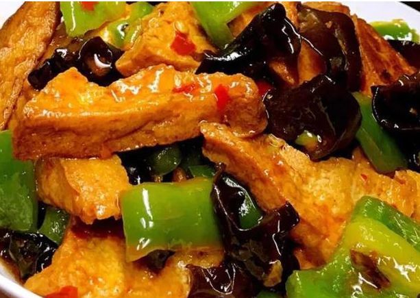 家常美食，烧豆腐与白油豆腐的烹饪秘诀与营养解析