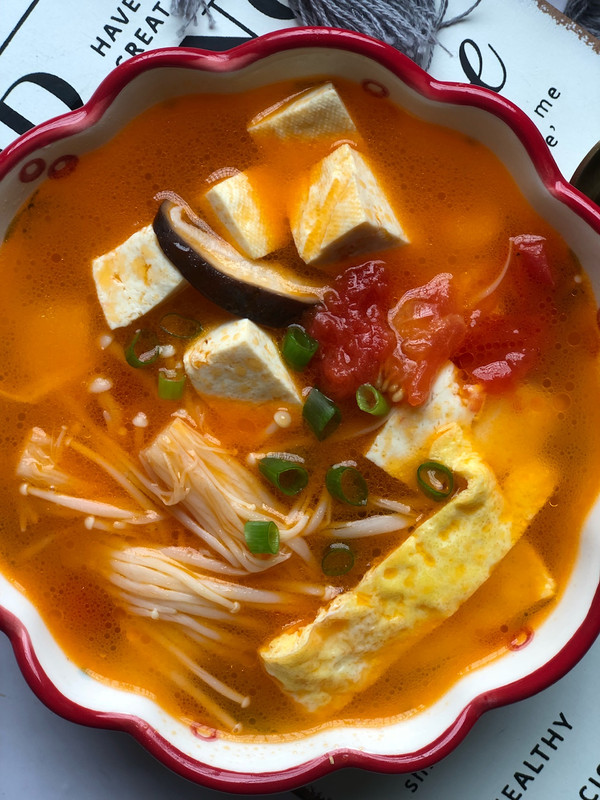 油菜西红柿嫩豆腐，家常美食的养生之道