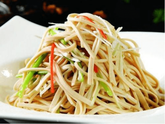 乌龟豆腐丝，传统美食的现代演绎，美味与健康的完美结合
