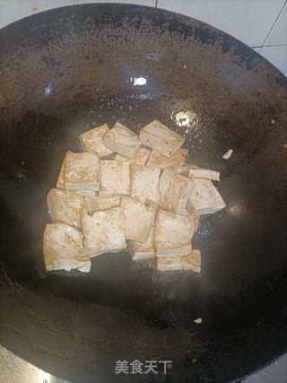 煎鸡蛋豆腐烧烤的做法