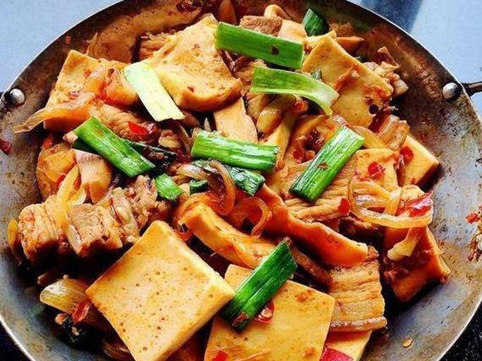 千页豆腐煎冬瓜，美味素食新体验，健康养生好选择