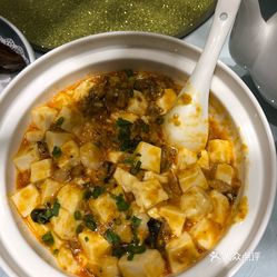 温暖身心，青菜虾仁豆腐煲汤的美味秘诀