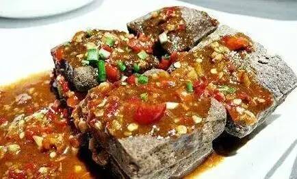 长沙臭豆腐蘸料的秘密，唤醒味蕾的独特魅力