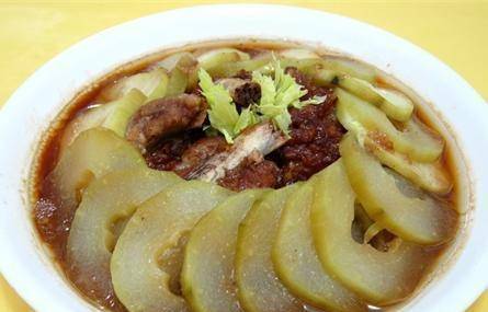 牛肉萝卜豆腐馒头，一道滋养身心的美食搭配