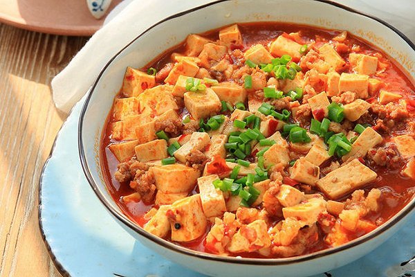 萝卜豆腐粉丝菜，家常美食的健康之道