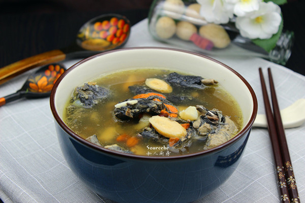 海参豆腐汤，滋补养生的美味佳品