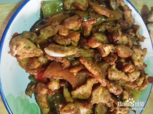 辣椒炒豆腐酿肉片，家常美食的全新尝试
