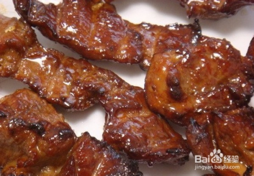 经典广东美食，自制叉烧的魅力与做法解析