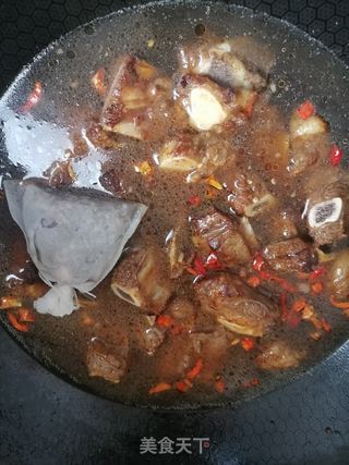 壮牛牛排骨的做法