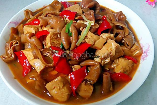 大肠炖豆腐做法辣的图片