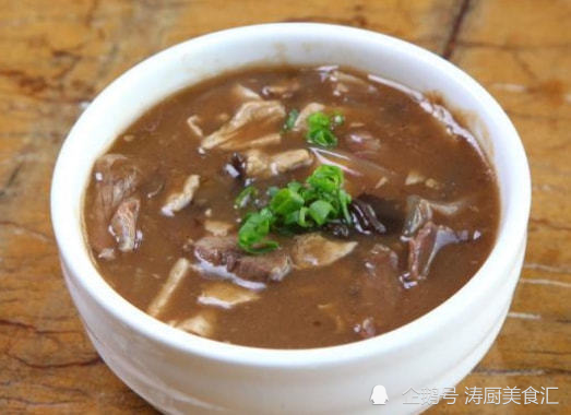 豆腐蘑菇羹汤，一碗温暖身心的家常美食