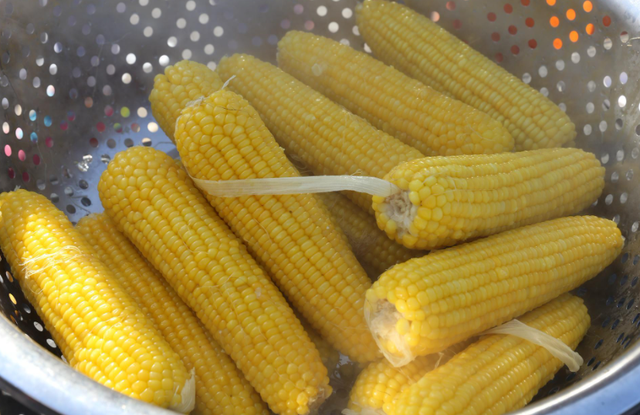 玉米芯的神奇妙用，从食材到家居，解锁它的多元价值