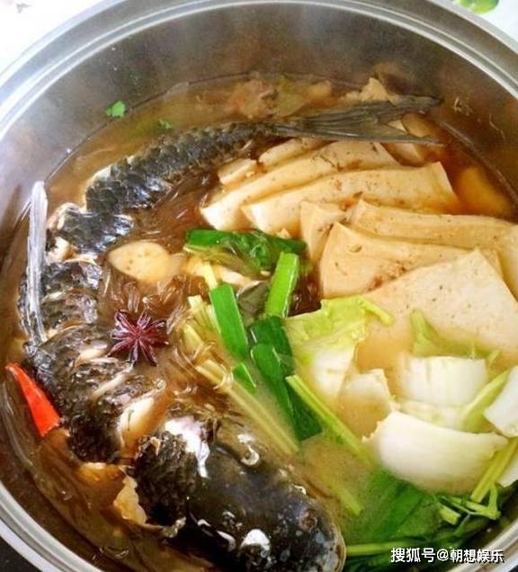 草鱼段烧豆腐，家常美食的鲜美碰撞