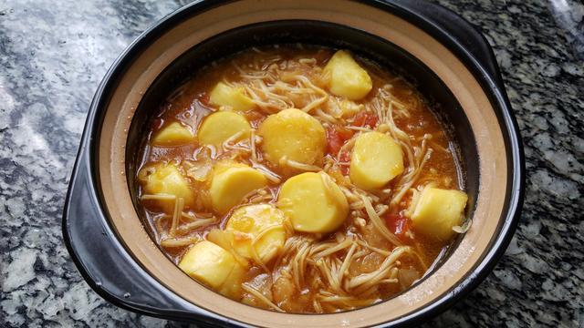 嫩豆腐煲西红柿，鲜美口感与健康兼具的家常菜