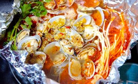 正宗锡纸花甲粉，鲜香四溢的海味美食制作指南