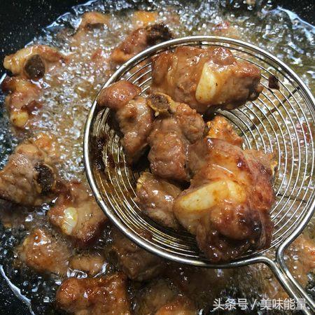 排骨加肉炖豆腐，美味滋补的家常佳肴