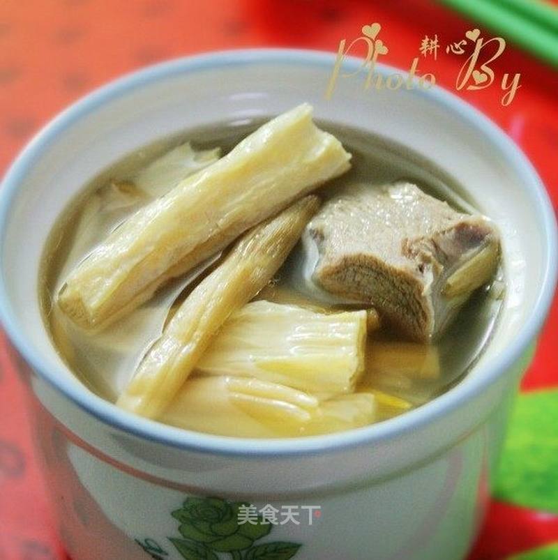 家常美味，油豆腐瘦肉腐竹汤，营养滋补的简便佳肴