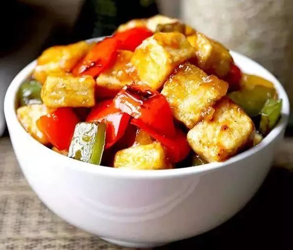 豆腐土豆黑胡椒，家常美食的惊艳搭配