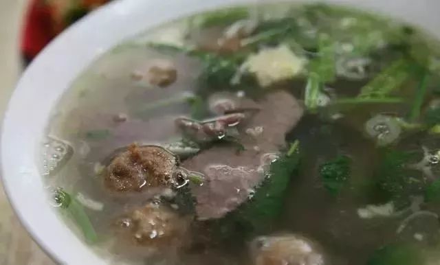 豆腐猪肝面条汤，一碗温暖身心的营养美食