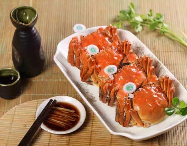 扬州螃蟹豆腐羹，鲜美交融的美食传奇