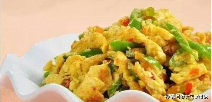 硬豆腐炒辣椒，家常美味，健康养生之道