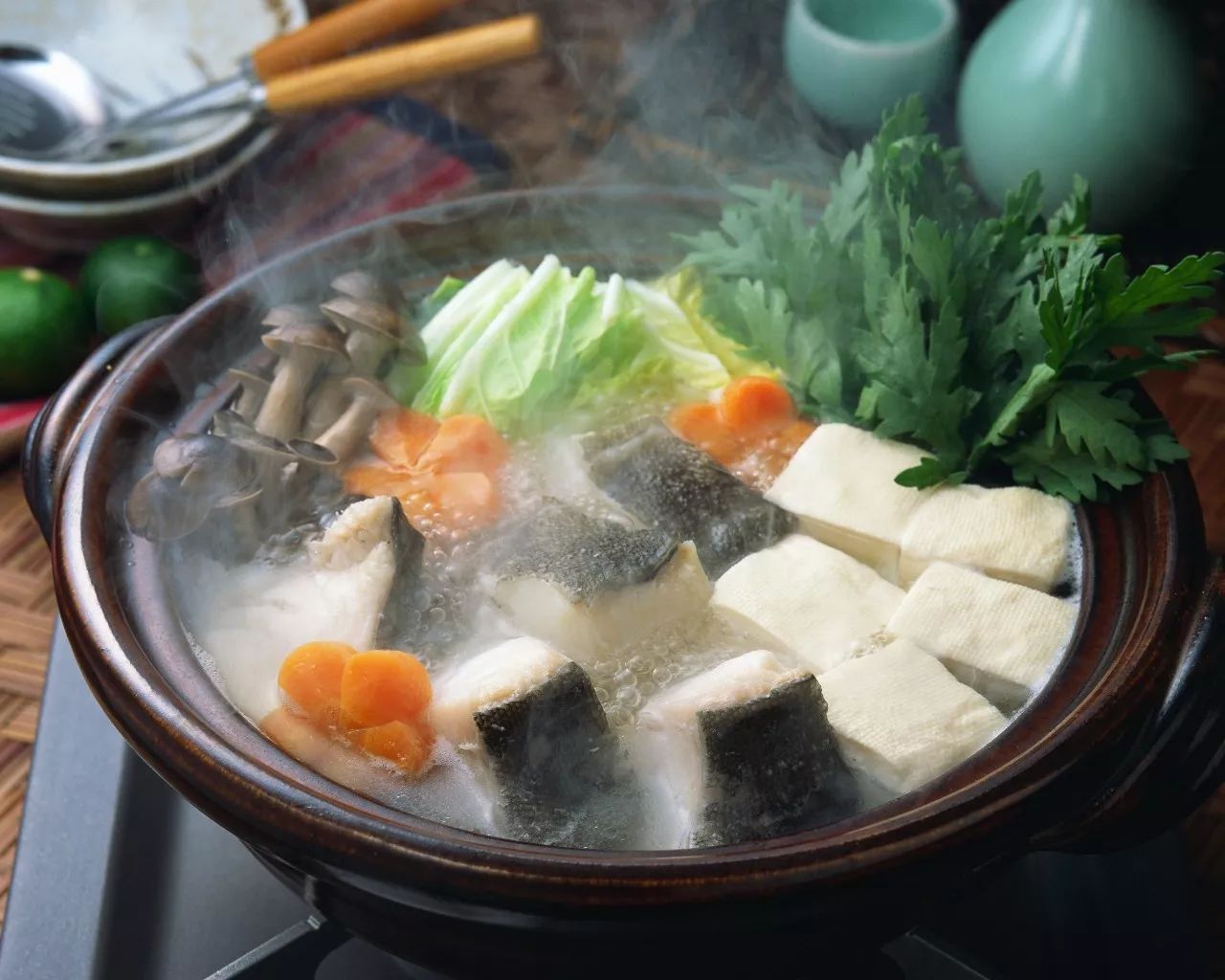 牛炖炖豆腐，传统美食的现代魅力