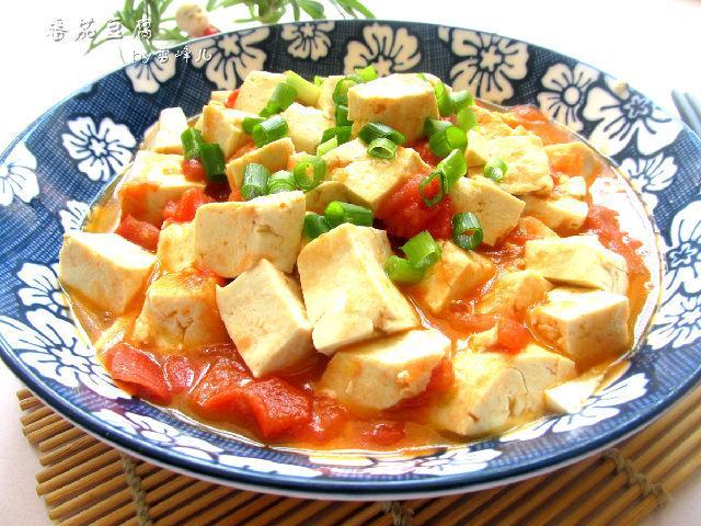 家常美食新尝试——炒肉西红柿豆腐的独到美味