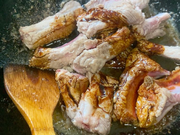 混搭风味——混排骨的美味与营养解码