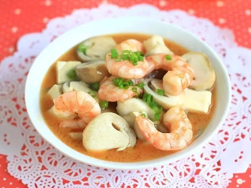 豆腐虾香菇炖，营养美味的三合一佳肴