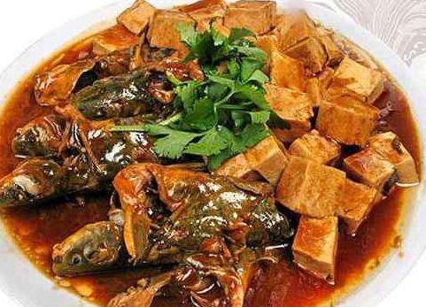 大刀鱼烧豆腐的做法
