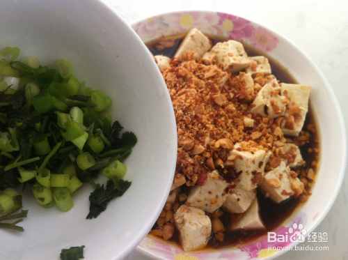 凉拌油菜拌豆腐，清爽美味，营养满分