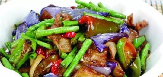 豆腐茄子豆角炖，家常美食的健康奥秘与烹饪秘诀