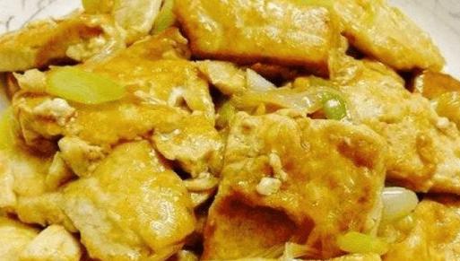 家常烧软豆腐，口感滑嫩，营养丰富的家常美味