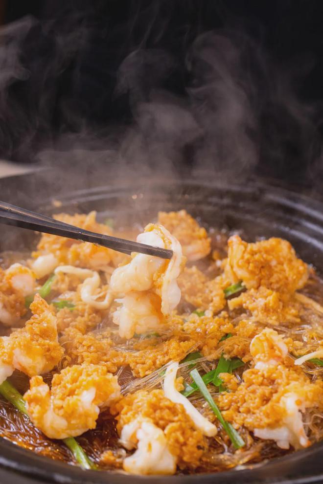 豆腐虾煲粉丝，温暖冬日里的鲜美佳肴
