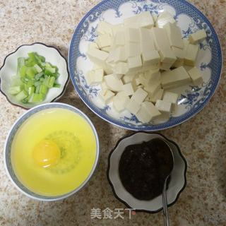 内脂豆腐调皮蛋，创意美食的惊喜搭配