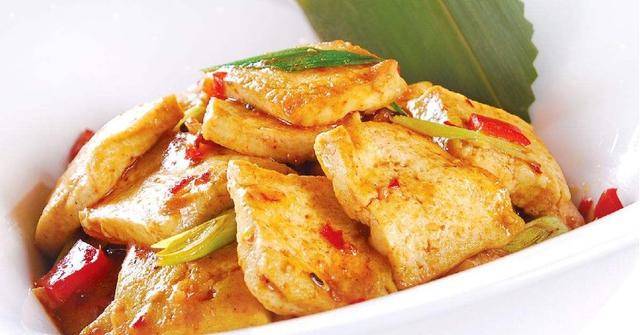 揭阳蒜香豆腐，家常美食的魅力与做法揭秘