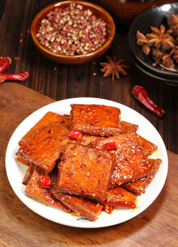 销魂麻辣豆腐干的魅力，从食材到做法，全方位解析