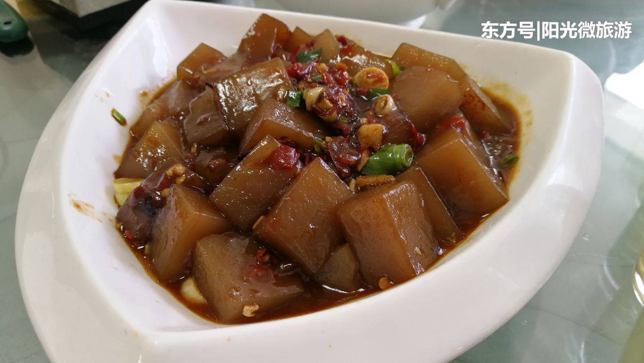 乡村豆腐烧肉，家常美味，传统风味新体验