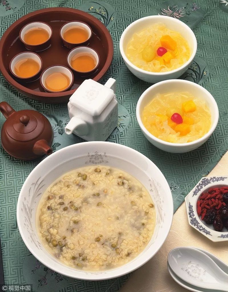 冻白菜煮豆腐，冬季暖胃佳肴的制作秘诀与养生之道