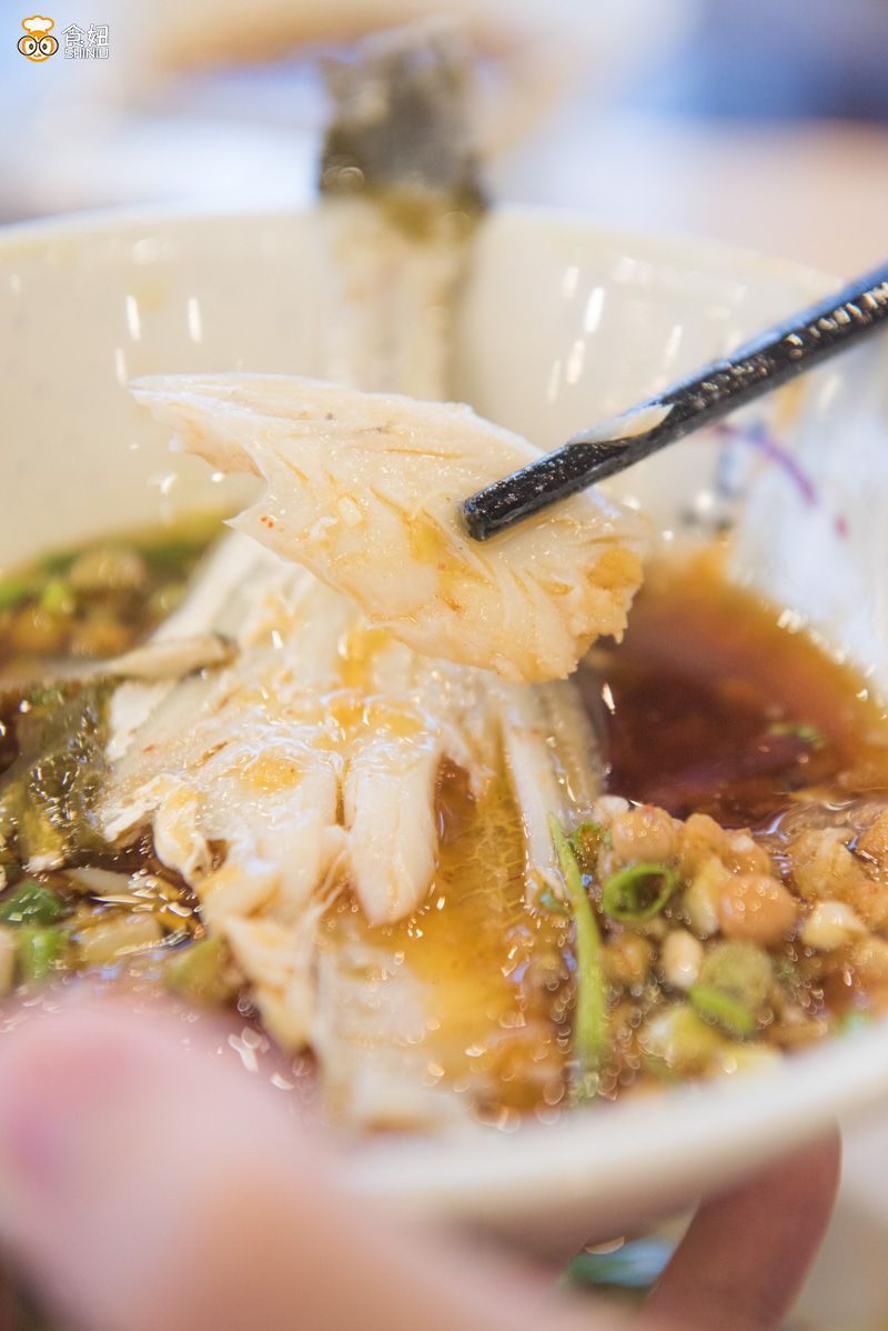 酸菜炸鱼块汤，酸爽开胃，温暖一冬的鲜美佳肴