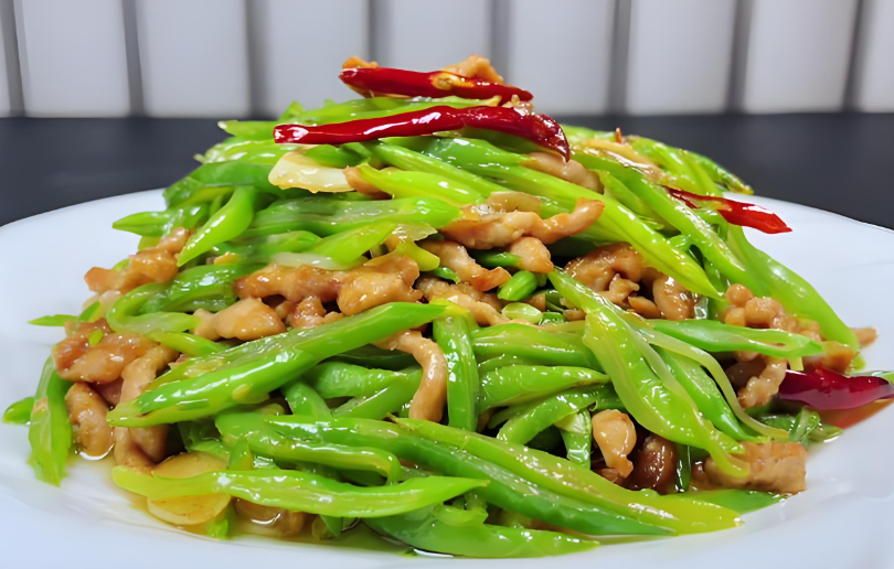 鲜豆腐炒扁豆丝，家常美食的健康新吃法