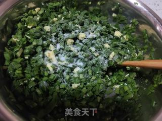 韭菜鸡蛋香肠盒子做法