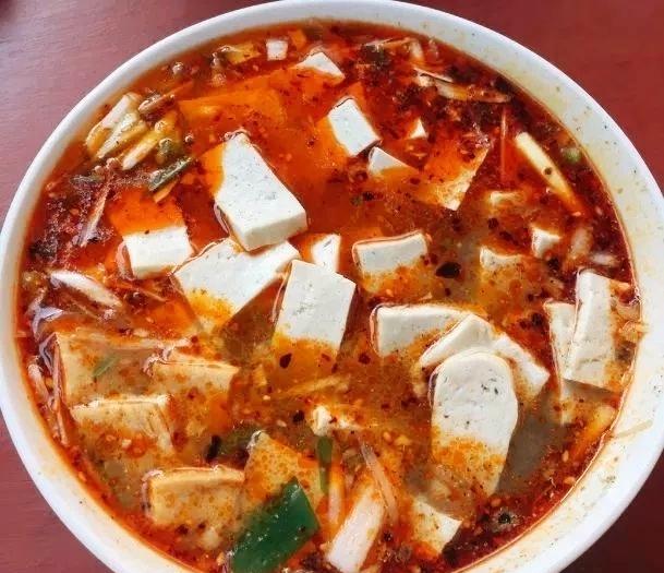 洛阳红白豆腐汤，传统美食的魅力与家常做法解析