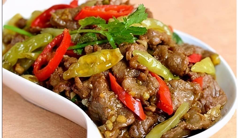 香菜尖椒排骨的做法