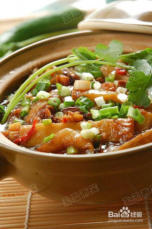 家常美味，咸鱼茄子煲的制作详解与营养解析