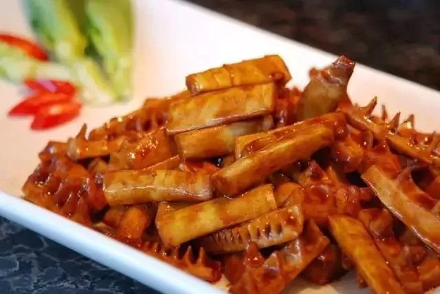 竹笋豆芽炸豆腐，家常美食的鲜美秘诀